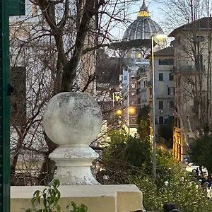 Big Johnny B Bed and breakfast Roma